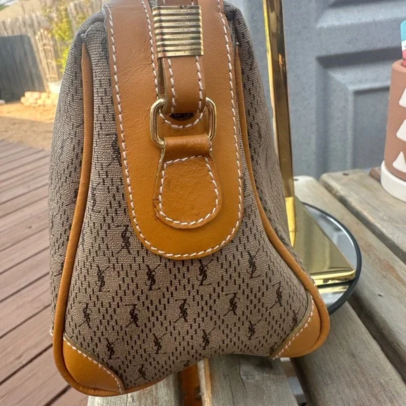 Yves Saint Laurent Vintage Elegant Tan and Brown Designer Cross Body Bag - Picture 4 of 12